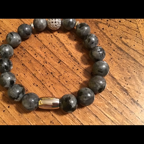 6 Stretchy Bracelets, OSFM 6 beautiful bracelets .... not shown - Picture 8 of 8